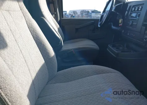 2021 Chevrolet Express Cargo Rwd 2500 Regular Wheelbase Wt z USA, uszkodzony, nr VIN 1GCWGAFP4M1309292